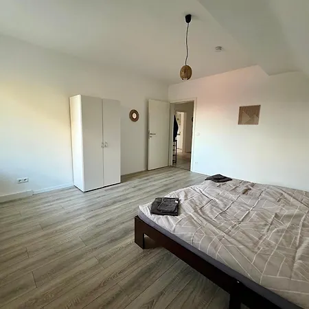 Komfort & Stil, Moderne Mit Fitnessraum