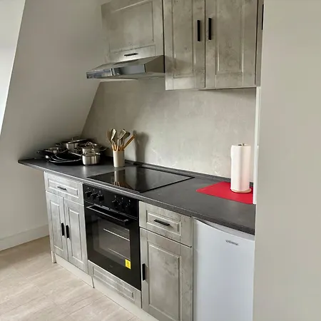 Komfort & Stil, Moderne Mit Fitnessraum شقة