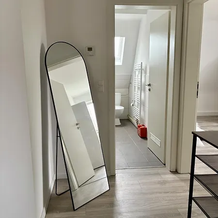 Komfort & Stil, Moderne Mit Fitnessraum فيتن