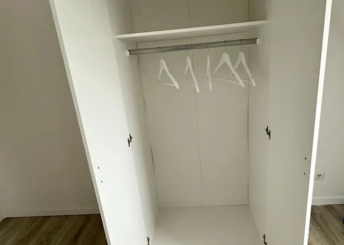 Komfort & Stil, Moderne Mit Fitnessraum 威滕