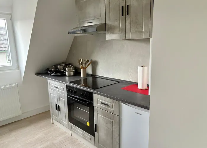 Komfort & Stil, Moderne Mit Fitnessraum شقة