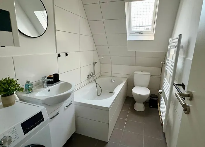 شقة Komfort & Stil, Moderne Mit Fitnessraum فيتن