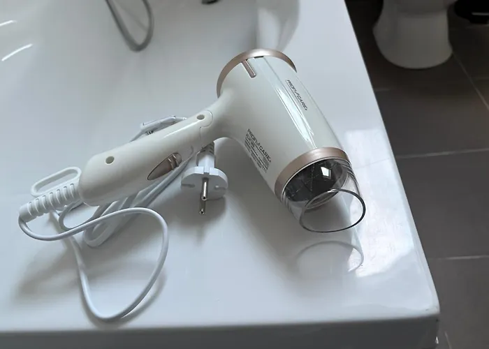 Komfort & Stil, Moderne Mit Fitnessraum 公寓 威滕